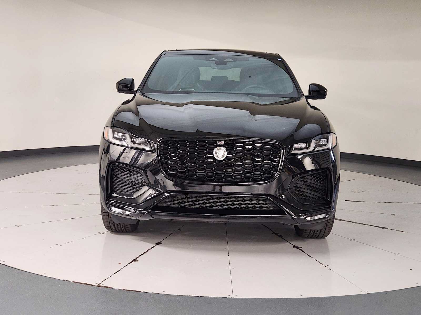 New 2026 Jaguar F-PACE R-Dynamic S AWD/4WD image 9