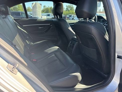 Used 2017 BMW 330e RWD image 12