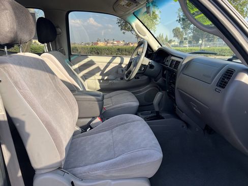 Used 2003 Toyota Tacoma PreRunner image 17
