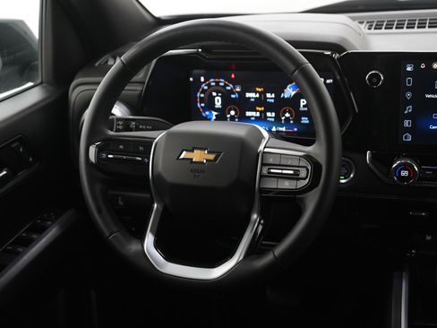 Used 2024 Chevrolet Colorado LT w/ LT Convenience Package II AWD/4WD image 14