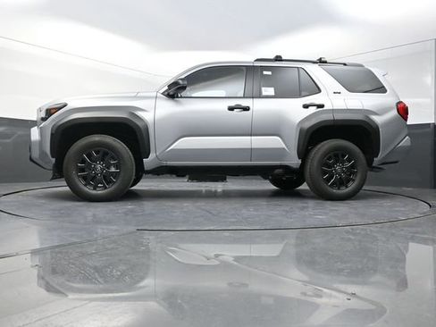 Used 2026 Toyota 4Runner SR5 AWD/4WD image 33