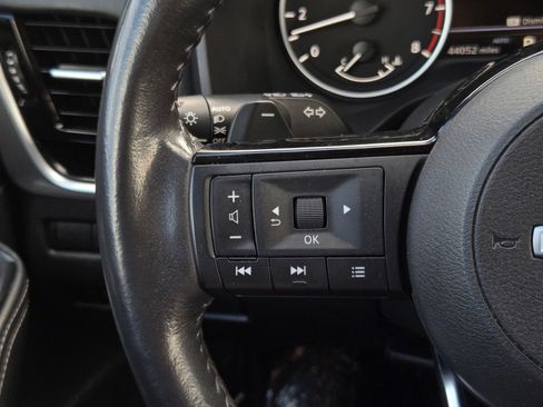 Used 2023 Nissan Rogue SL AWD/4WD image 21