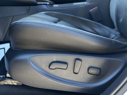 Used 2021 Nissan Leaf SL Plus image 10