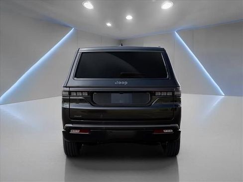 New 2026 Jeep Grand Wagoneer L Limited AWD/4WD image 8