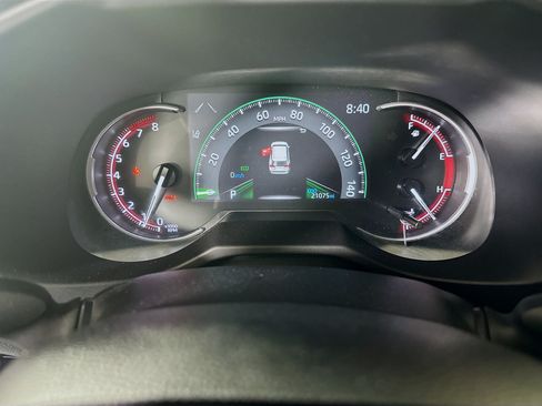 Used 2025 Toyota RAV4 LE FWD image 19