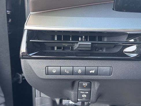 New 2025 Nissan Murano Platinum image 24