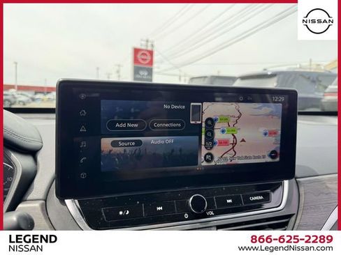 Used 2024 Nissan Altima 2.5 SV w/ SV Premium Package AWD/4WD image 24