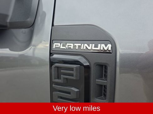 Used 2025 Ford F250 Platinum image 10