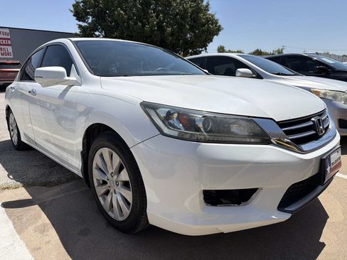 Used 2014 Honda Accord EX image 2