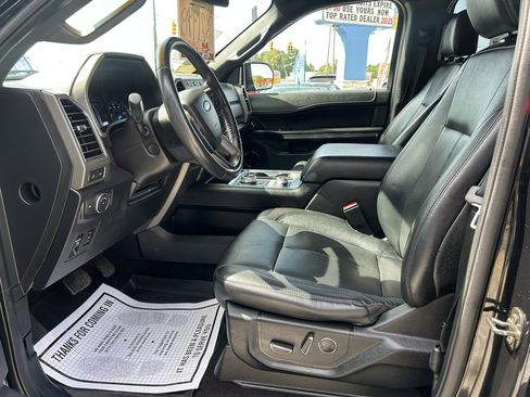 Used 2018 Ford Expedition XLT w/ Equipment Group 202A image 9
