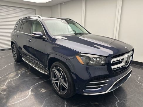 Used 2022 Mercedes-Benz GLS 450 4MATIC image 2