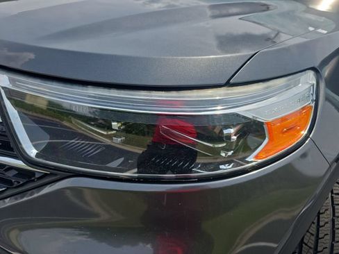 Used 2020 Ford Explorer XLT RWD image 32