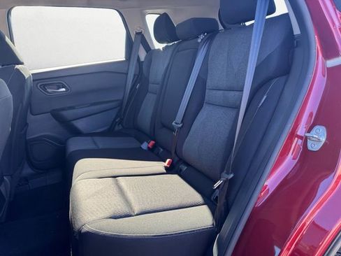 Used 2024 Nissan Rogue SV image 13