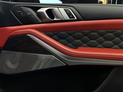 Used 2020 BMW X5 M Competition w/ Executive Package image 23