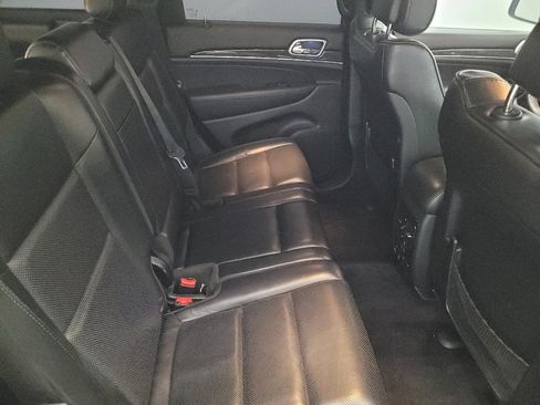 Used 2018 Jeep Grand Cherokee Overland image 19
