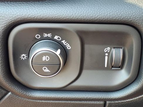New 2026 RAM 2500 Big Horn AWD/4WD image 15