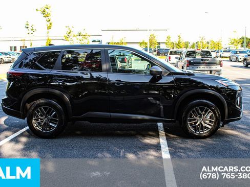 Used 2024 Nissan Rogue S FWD image 8