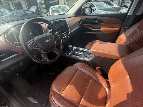 Used 2019 Chevrolet Traverse High Country w/ LPO, Floor Liner Package AWD/4WD image 23