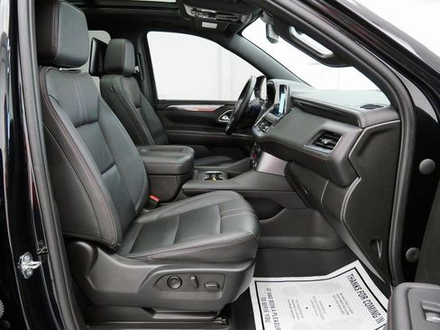 Used 2023 Chevrolet Suburban RST image 15