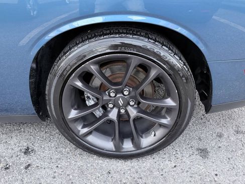 Used 2020 Dodge Challenger R/T Scat Pack RWD image 10