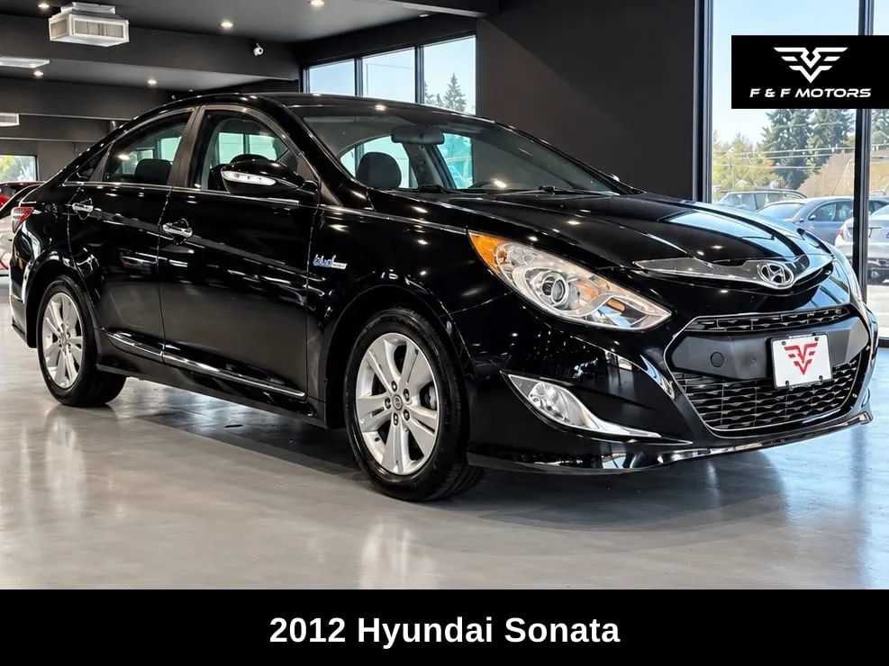 Used 2012 Hyundai Sonata Hybrid FWD image 1