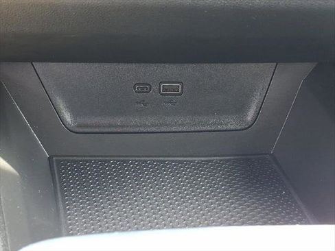 Used 2025 Chevrolet Equinox LT w/ Safety and Technology Package AWD/4WD image 25