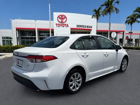 Used 2024 Toyota Corolla LE FWD image 7
