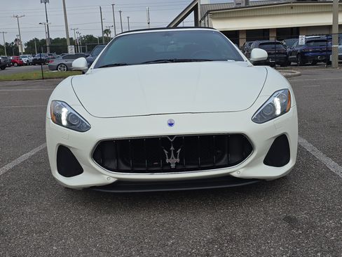 Used 2018 Maserati GranTurismo Sport image 2