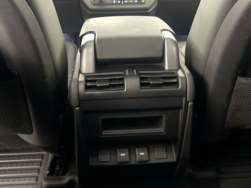 Certified 2024 Land Rover Defender 110 X-Dynamic SE AWD/4WD image 24