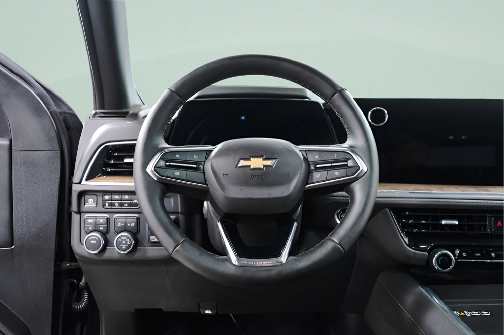 Used 2025 Chevrolet Tahoe High Country w/ Sun And Tow Package AWD/4WD image 9
