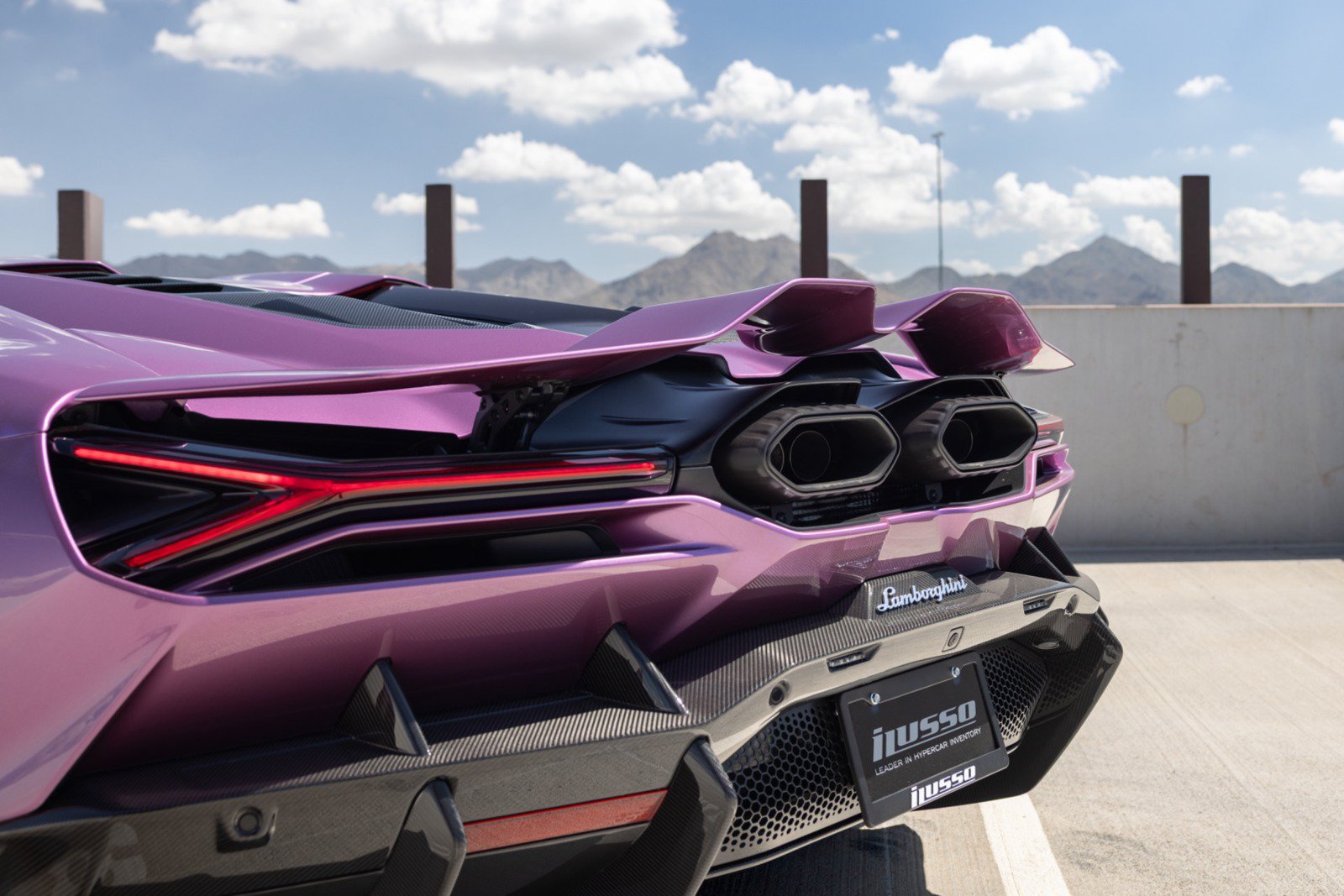Used 2026 Lamborghini Revuelto AWD/4WD image 34