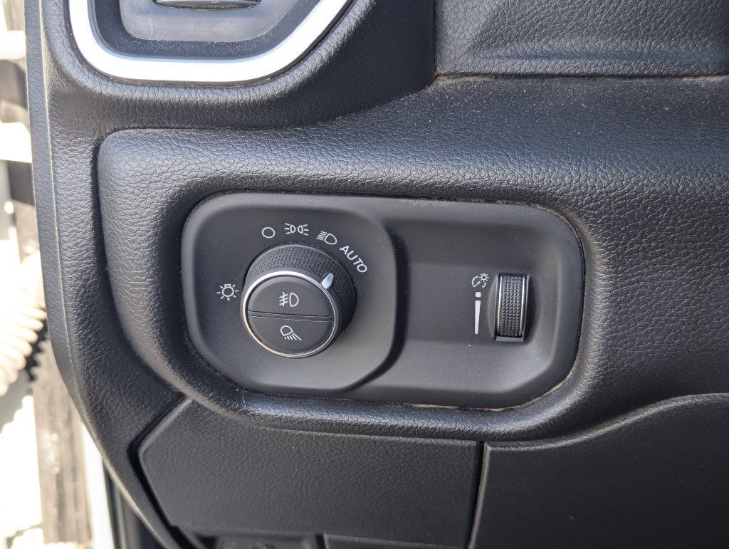 Used 2023 RAM 2500 Big Horn w/ Cold Weather Group AWD/4WD image 23