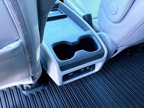 Used 2018 Honda Odyssey Elite image 10