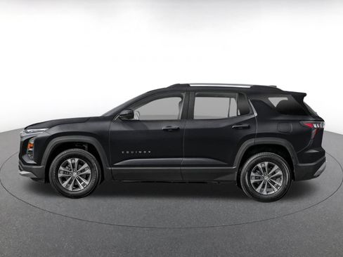 Used 2025 Chevrolet Equinox LT FWD image 3