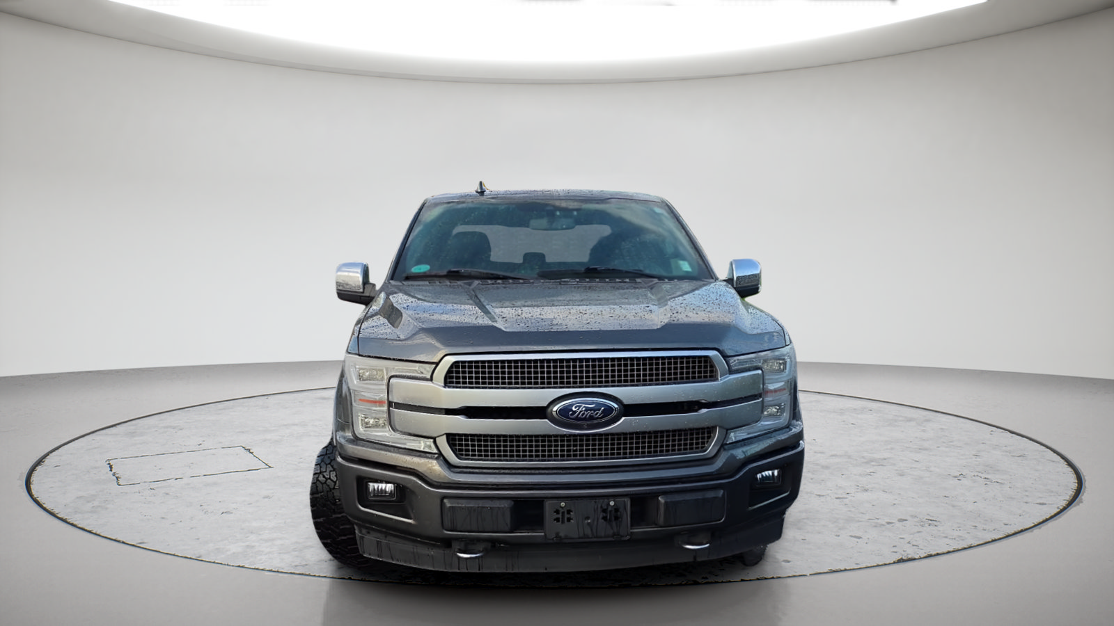 Used 2018 Ford F150 Platinum w/ Equipment Group 701A Luxury AWD/4WD image 2
