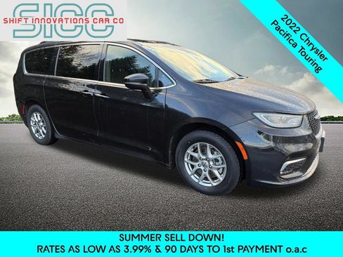 Used 2022 Chrysler Pacifica Touring FWD image 8