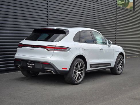 New 2026 Porsche Macan AWD/4WD image 7