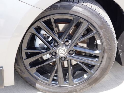 Used 2025 Toyota Camry SE w/ Multimedia Upgrade Package FWD image 10