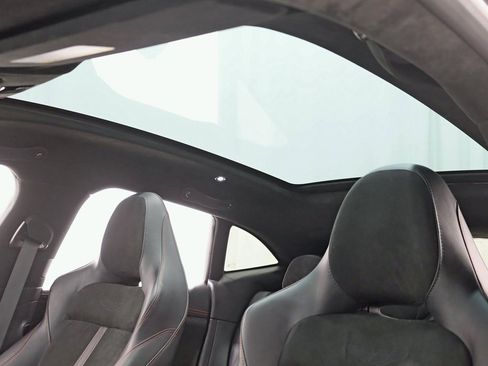 Used 2024 Aston Martin DBX 707 image 35