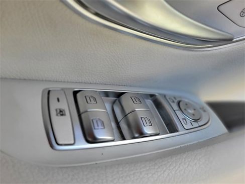 Used 2022 Mercedes-Benz E 350 E 350 image 16