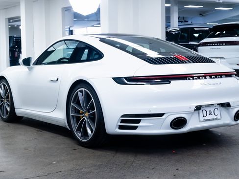 Used 2020 Porsche 911 Carrera S image 4