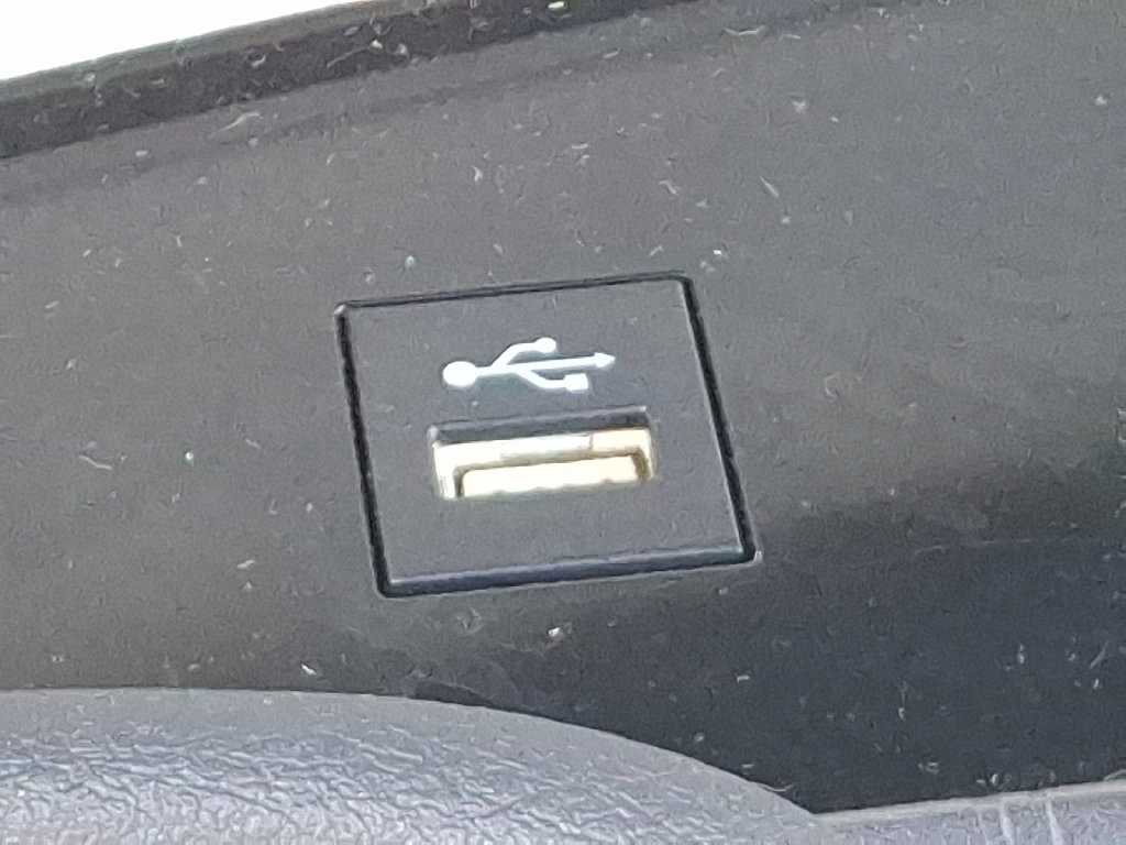 Certified 2025 Toyota Sienna XLE FWD image 29