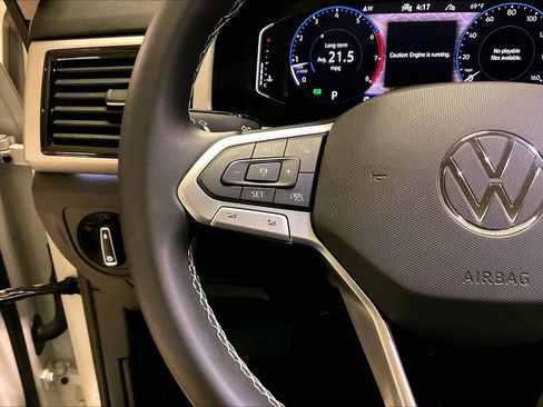 Used 2021 Volkswagen Atlas SEL Premium image 23