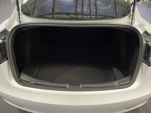Used 2020 Tesla Model 3 Standard Range Plus image 8