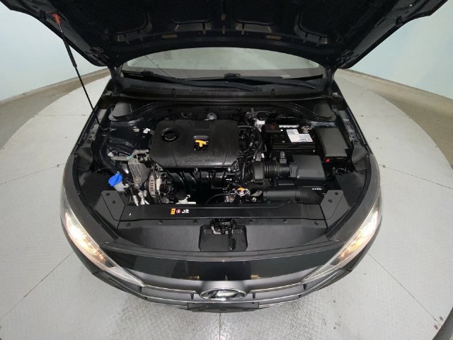 Used 2020 Hyundai Elantra SE FWD image 24