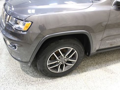 Used 2020 Jeep Grand Cherokee Limited image 8