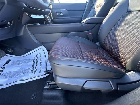 New 2026 Nissan Kicks SR w/ SR Premium Package image 12