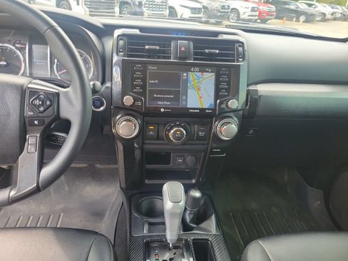 Used 2021 Toyota 4Runner TRD Off-Road Premium AWD/4WD image 25