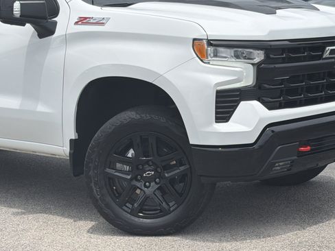 Used 2023 Chevrolet Silverado 1500 LT Trail Boss w/ Convenience Package II AWD/4WD image 3