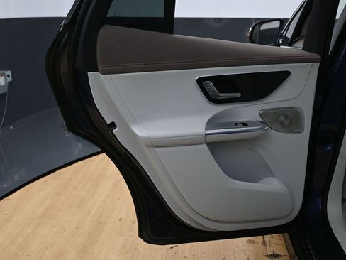 Used 2023 Mercedes-Benz EQE 350+ 4MATIC SUV w/ Exclusive Trim Package image 44